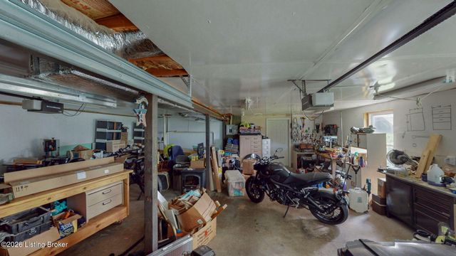 253 Country Manor Ln, Shepherdsville, KY 40165