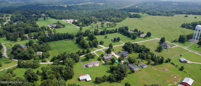 253 Country Manor Ln, Shepherdsville, KY 40165