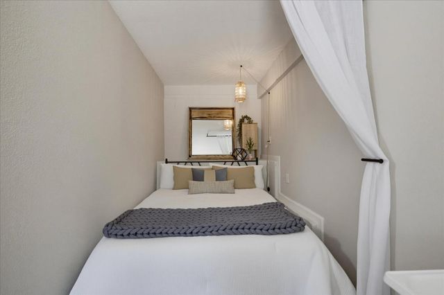 1325 Boole Rd, Applegate, CA 95703