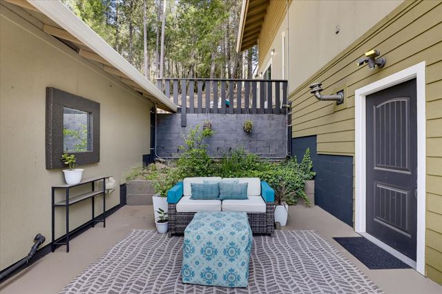 1325 Boole Rd, Applegate, CA 95703