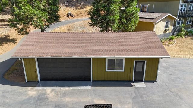 1325 Boole Rd, Applegate, CA 95703