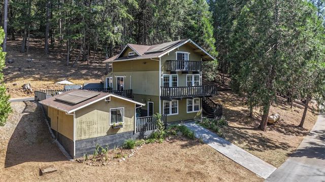 1325 Boole Rd, Applegate, CA 95703