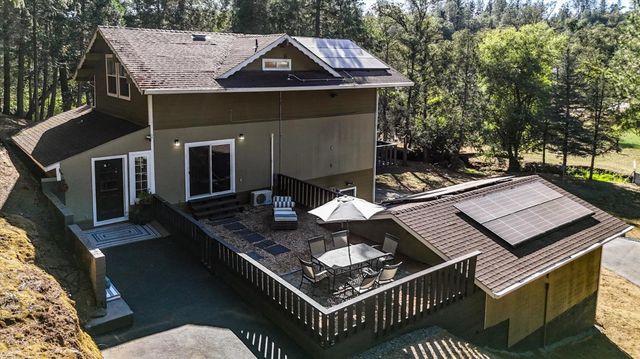1325 Boole Rd, Applegate, CA 95703