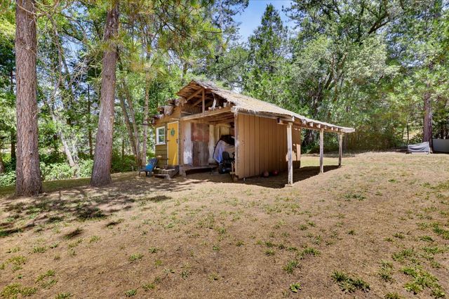 1325 Boole Rd, Applegate, CA 95703