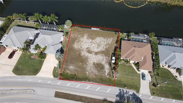3113 DIPLOMAT PARKWAY W, Cape Coral, FL 33993