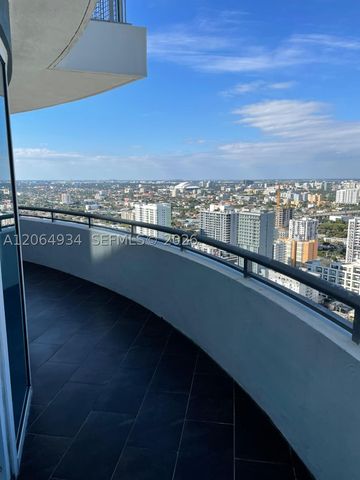 60 SW 13th St 3426, Miami, FL 33130