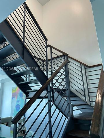 60 SW 13th St 3426, Miami, FL 33130