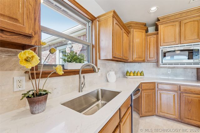 16550 E 120th Street N, Collinsville, OK 74021