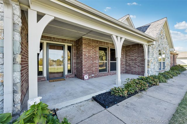 16550 E 120th Street N, Collinsville, OK 74021