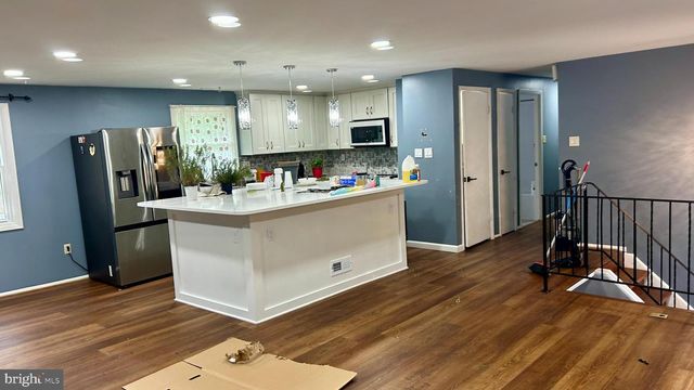 2716 PINEWOOD DR, Waldorf, MD 20601