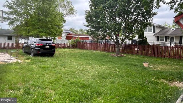 2716 PINEWOOD DR, Waldorf, MD 20601