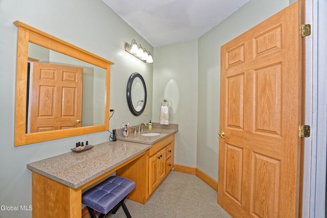 3580 River Road, Rensselaer, NY 12144