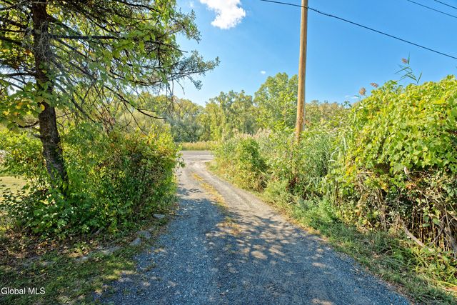 3580 River Road, Rensselaer, NY 12144