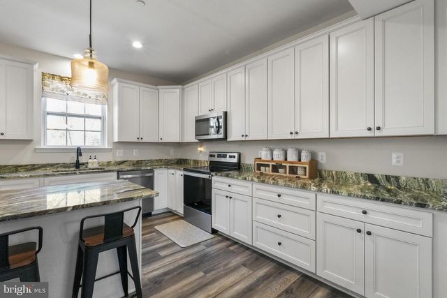 14930 OAKS RD, Charlotte Hall, MD 20622