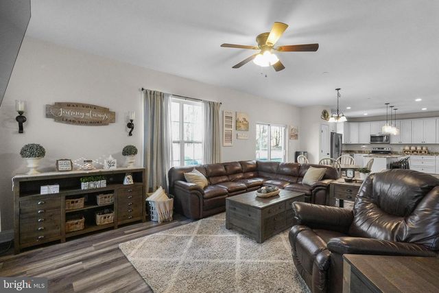 14930 OAKS RD, Charlotte Hall, MD 20622