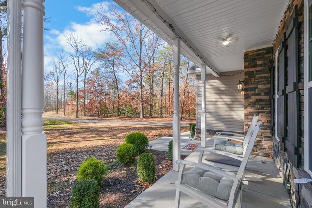 14930 OAKS RD, Charlotte Hall, MD 20622