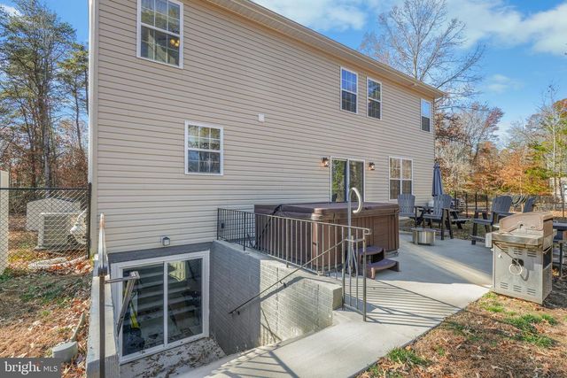 14930 OAKS RD, Charlotte Hall, MD 20622