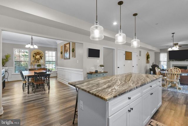 14930 OAKS RD, Charlotte Hall, MD 20622