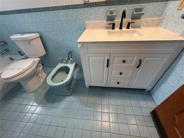 2524 SW 6th St, Miami, FL 33135
