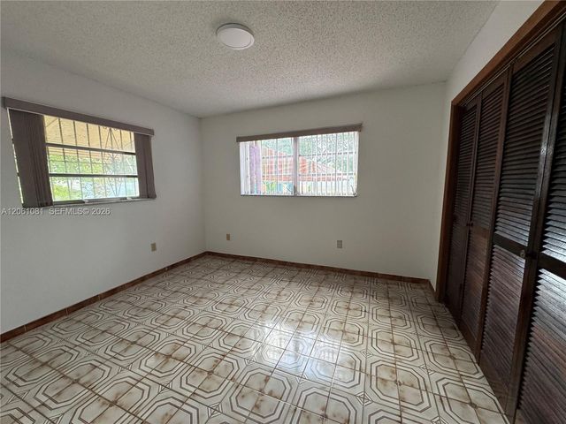 2524 SW 6th St, Miami, FL 33135