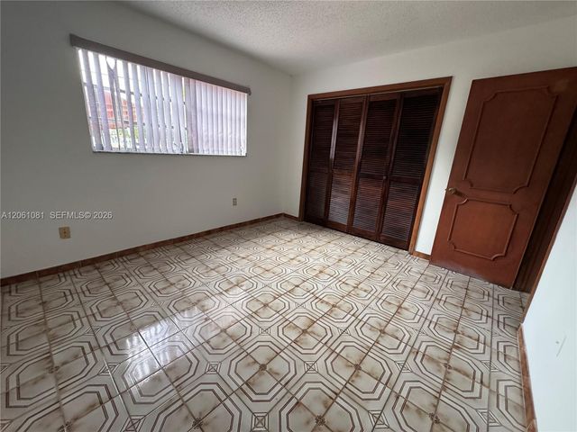 2524 SW 6th St, Miami, FL 33135