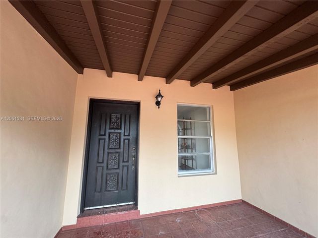 2524 SW 6th St, Miami, FL 33135