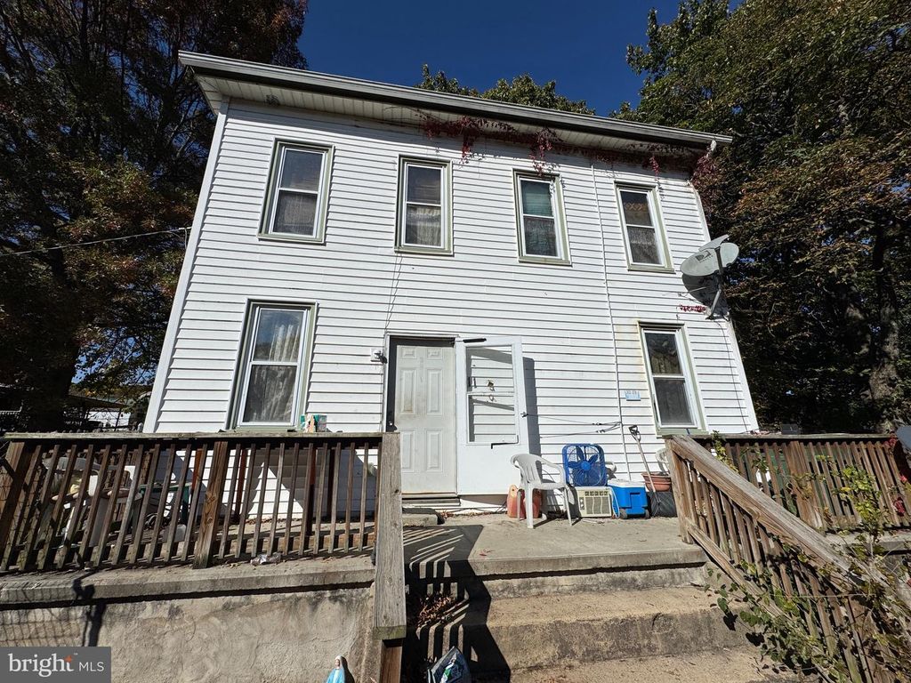 11 S SPRING ROAD, Summit Station, PA 17979