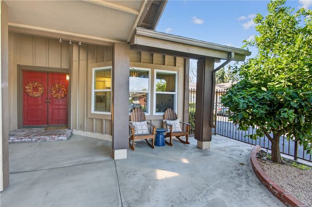 1261 Cabrillo Park Drive, Santa Ana, CA 92701