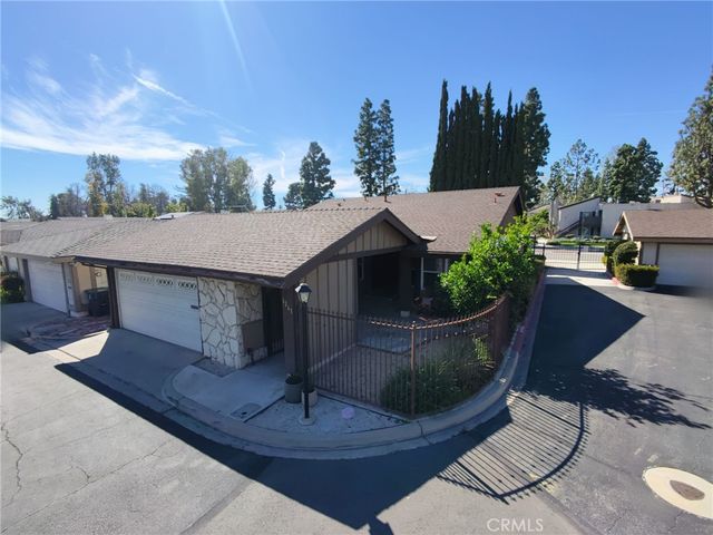 1261 Cabrillo Park Drive, Santa Ana, CA 92701