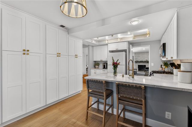 1261 Cabrillo Park Drive, Santa Ana, CA 92701