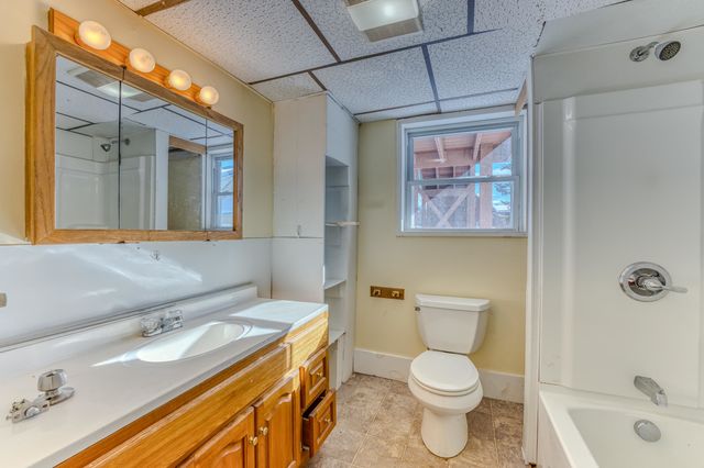 23-25 Bunker Hill Street, Lancaster, NH 03584