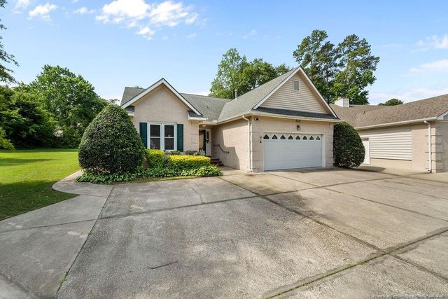 6234 Falkland Court, Fayetteville, NC 28311