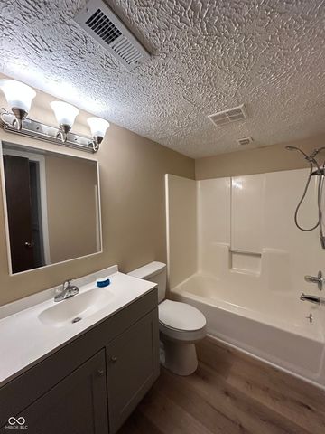 8542 La Corrida Court 46A, Indianapolis, IN 46227