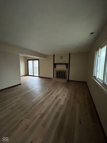 8542 La Corrida Court 46A, Indianapolis, IN 46227