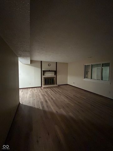 8542 La Corrida Court 46A, Indianapolis, IN 46227