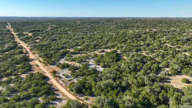 000 SD 31838, Rocksprings, TX 78880