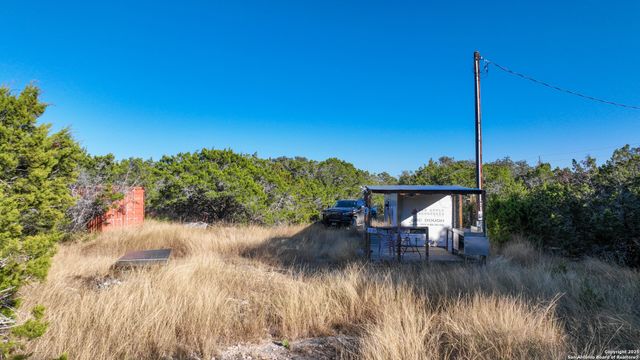 000 SD 31838, Rocksprings, TX 78880