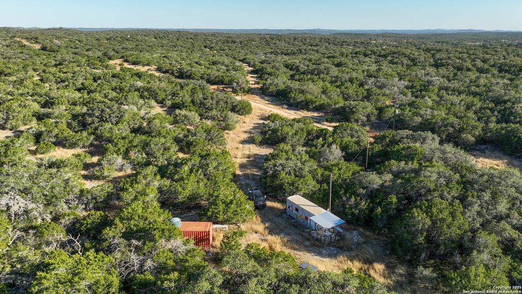 000 SD 31838, Rocksprings, TX 78880