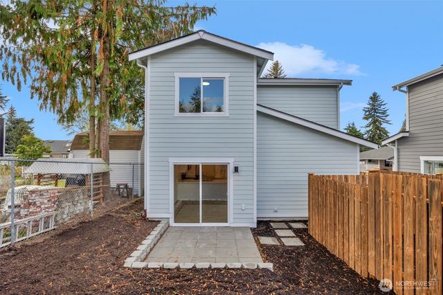 6315 W Beech Street #B, Everett, WA 98203