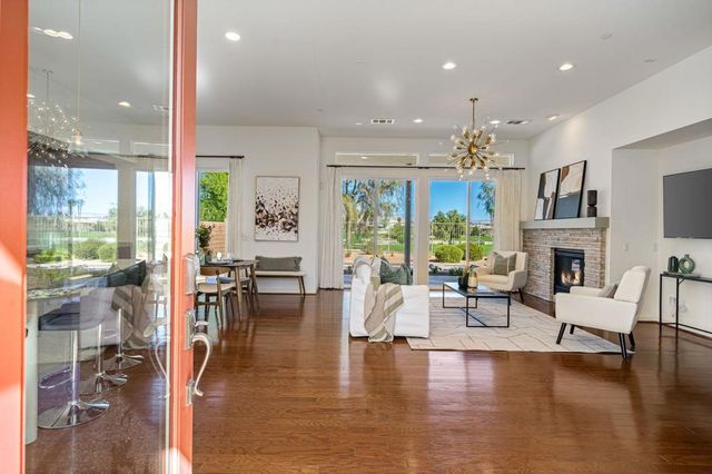 730 Equinox Way, Palm Springs, CA 92262