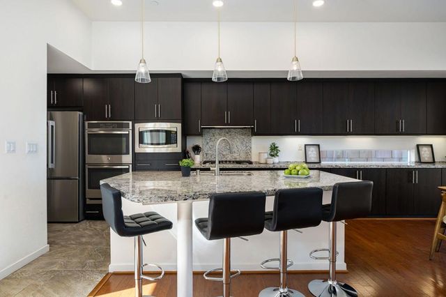 730 Equinox Way, Palm Springs, CA 92262