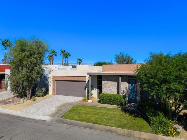 730 Equinox Way, Palm Springs, CA 92262