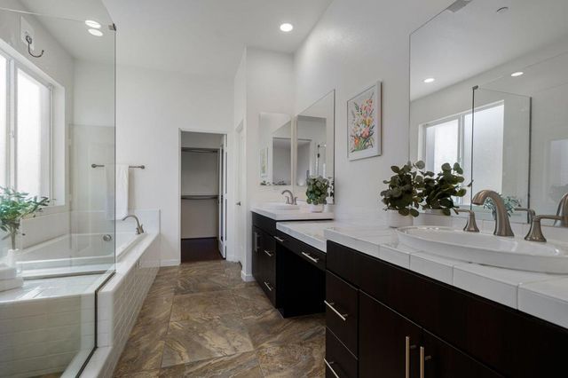 730 Equinox Way, Palm Springs, CA 92262