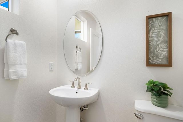 730 Equinox Way, Palm Springs, CA 92262