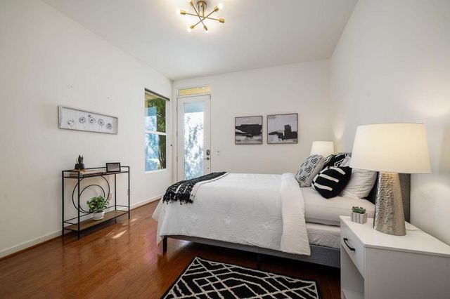 730 Equinox Way, Palm Springs, CA 92262