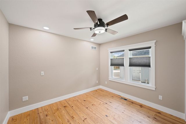 7119 Maryland Drive, Urbandale, IA 50322