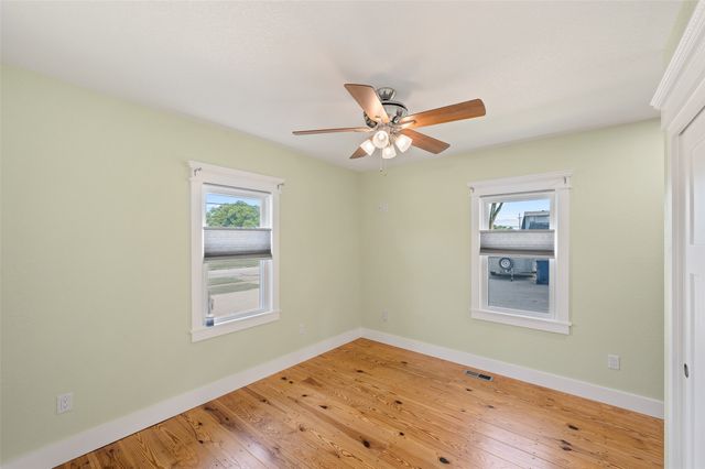 7119 Maryland Drive, Urbandale, IA 50322