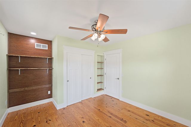 7119 Maryland Drive, Urbandale, IA 50322