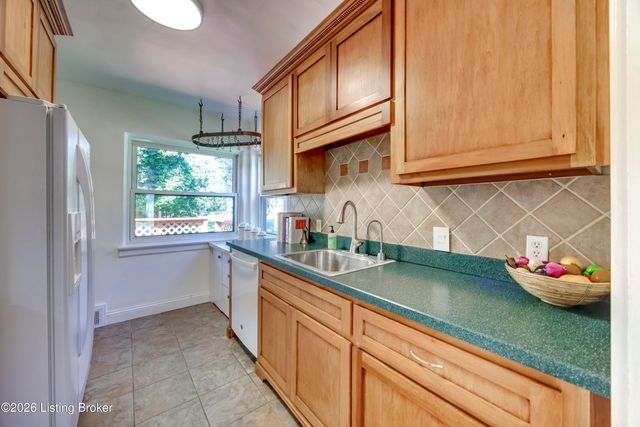 3100 Bon Air Ave, Louisville, KY 40205