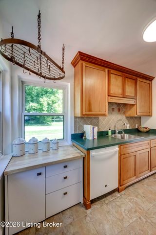 3100 Bon Air Ave, Louisville, KY 40205